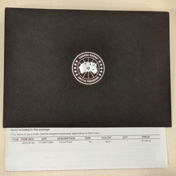 Women’s Black Victoria Parka Canada Goose XS - Picture 4 of 7